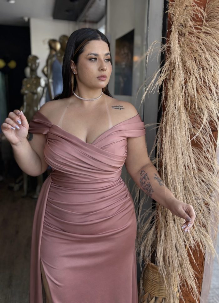 vestido ruby (plus) vestido ruby (plus)